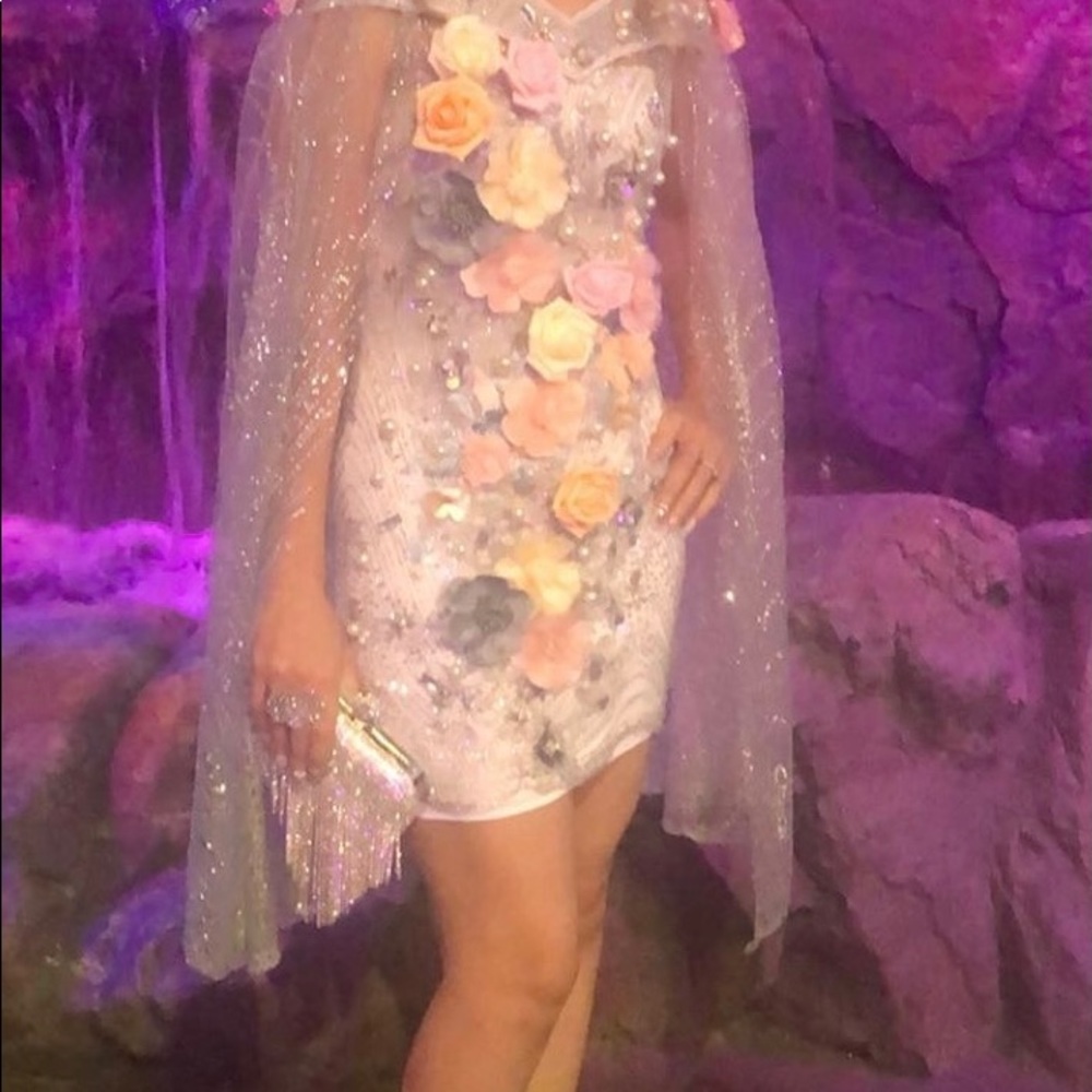 Shiny birthday dress - Picture 3 of 3